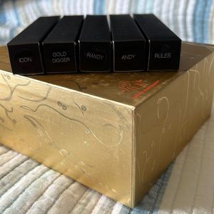 NEW Give Them Lala lipgloss